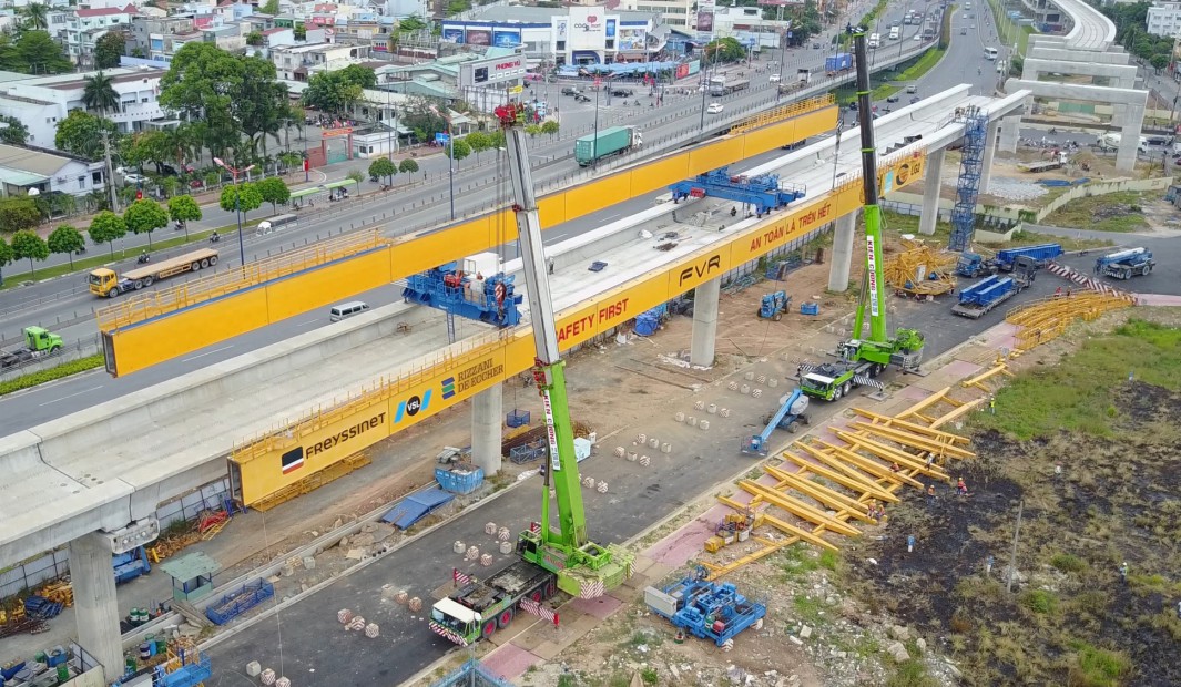 Lắp đặt công trình hạ tầng giao thông